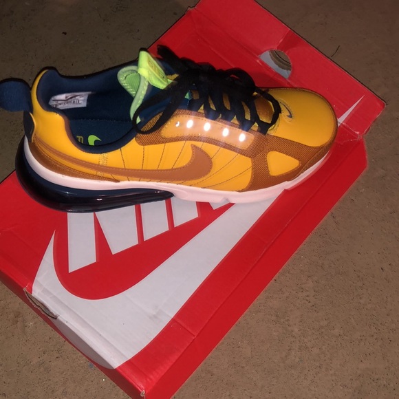 Nike Air Max 270 Futura se - Picture 2 of 3